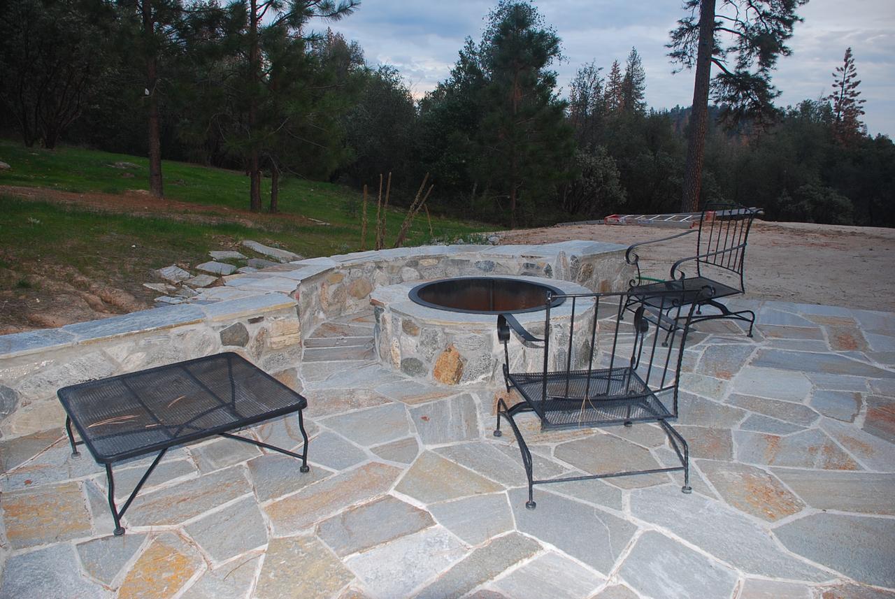 Sierra Trails Inn Mariposa Exterior photo